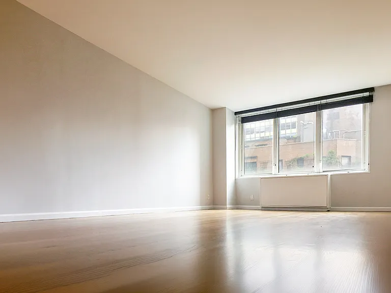 212 E 47th St #11B — Photo 7