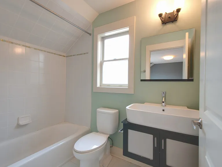 ensuite bathroom #2 on upper level