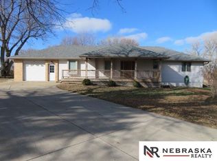 303 N Broadway St, Bloomfield, NE 68718