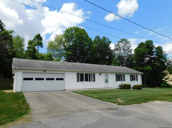 16 Piper Lane, Wawarsing, NY 12489