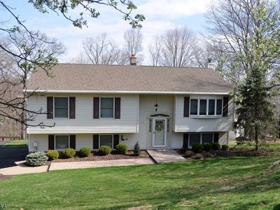 15 Eugene Rd, Hopatcong, NJ, 07843