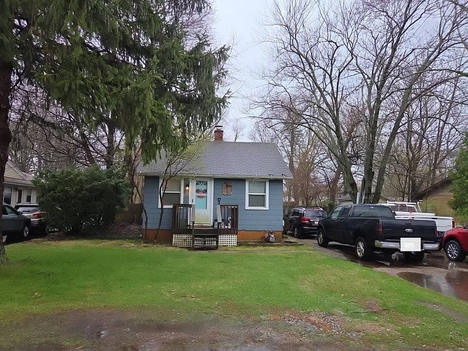 1st image of 520 Sunset Rd