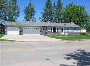 701 W 14th St, Marshfield, WI 54449