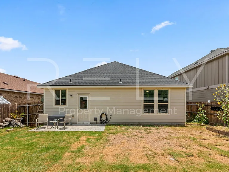 1600 Cliffbrake Way — Photo 33