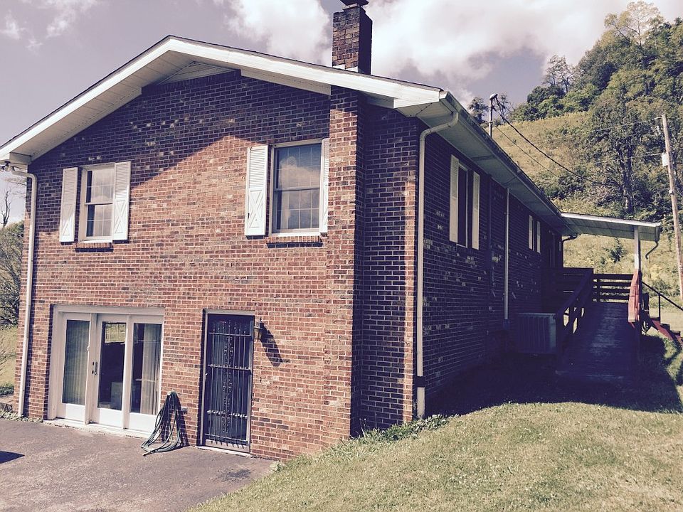 2nd image of 317 Link Dr