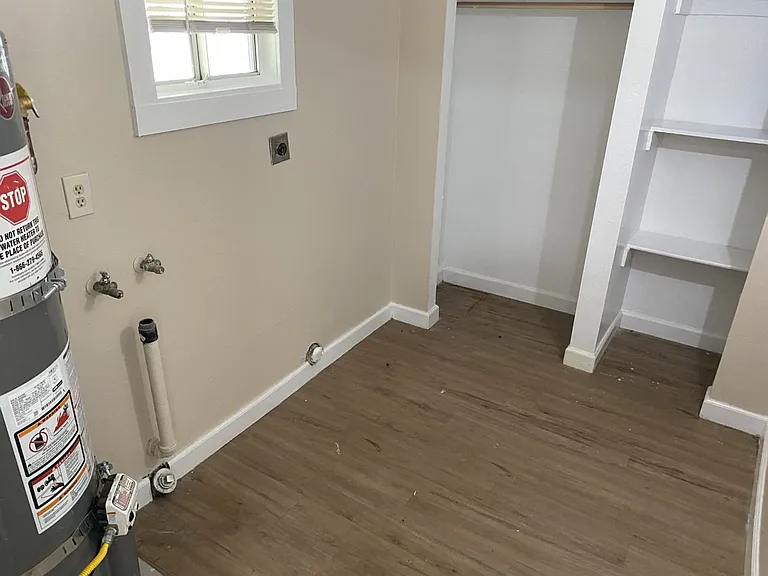 412 Alameda Ave — Photo 6