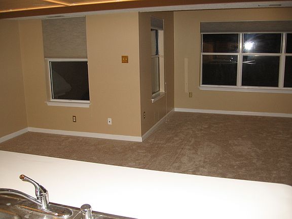 Living/Dining Area
