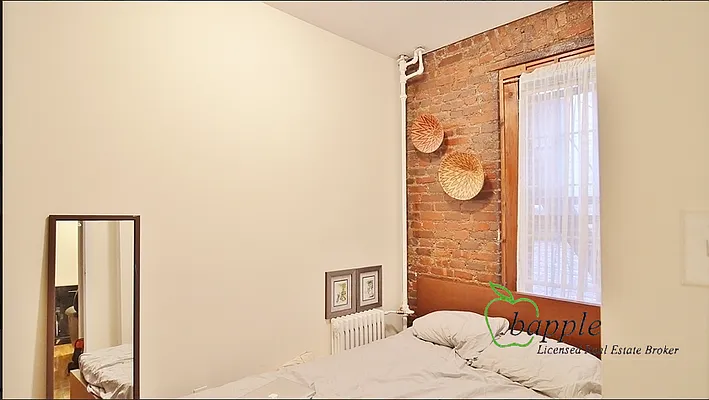 Rented by Bapple | media 12