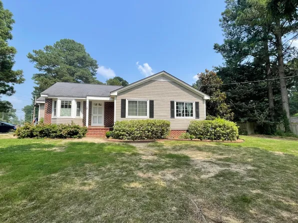 2702 Canal Drive NW, Wilson, NC 27896