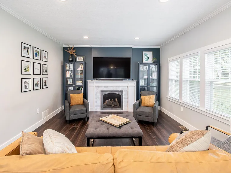 337 S Terrace Dr — Photo 3