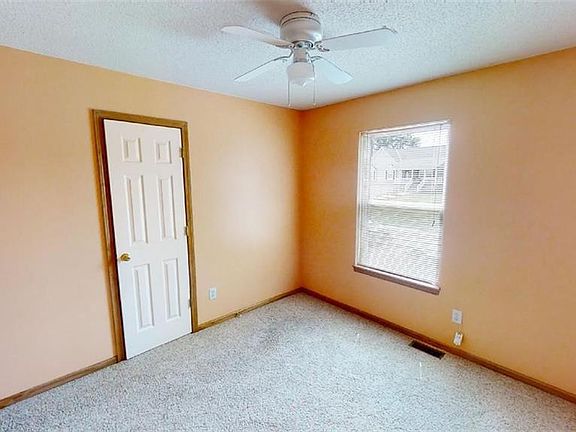 3rd image of 1407 NW Madison Ct