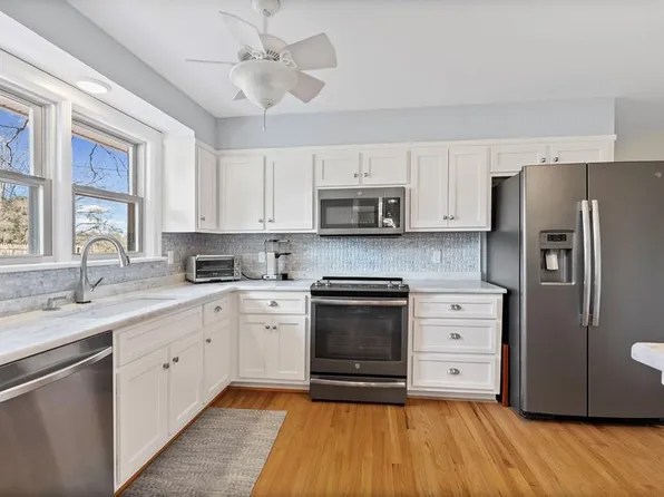 701 4th Ave, Farmville, VA 23901