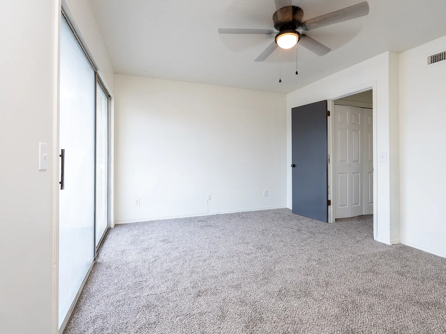 5590 South Gold Street - NEW - 300 — Photo 2