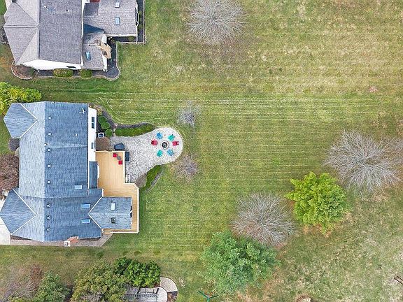2nd image of 1172 Hooverview Dr