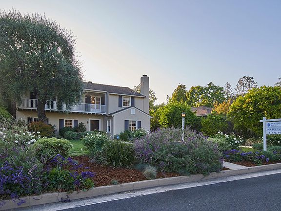 5th image of 2091 Hill Ave