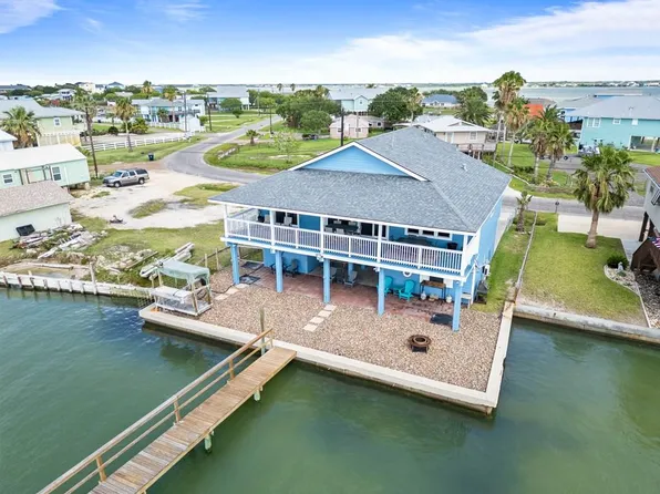 614 Copano Ridge Rd, Rockport, TX 78382
