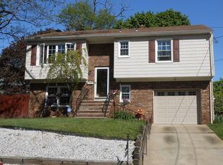 81 Dukes Rd, Rahway, NJ 07065