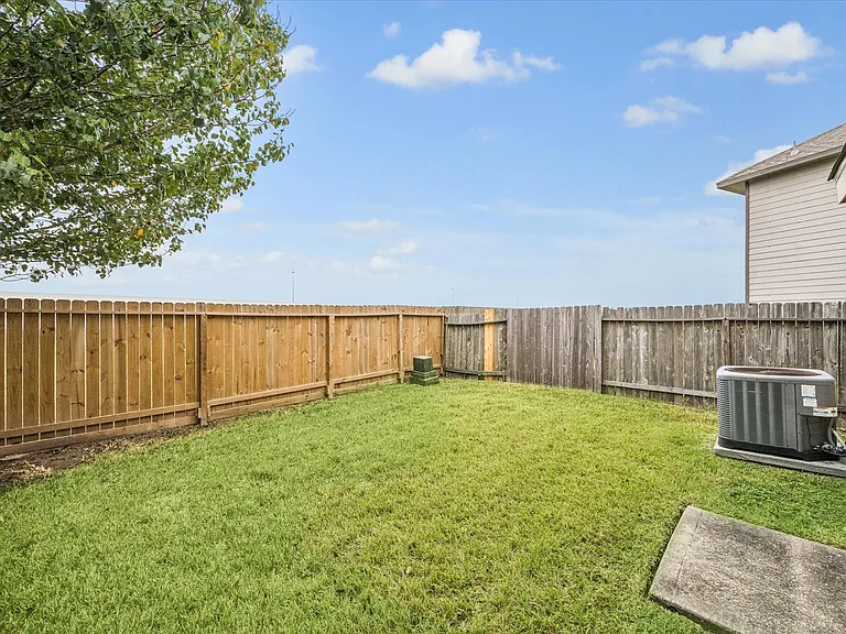 3206 Pearl Bluff Ln — Photo 19