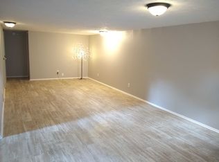 580 Bayfair Dr, Bay Village, OH