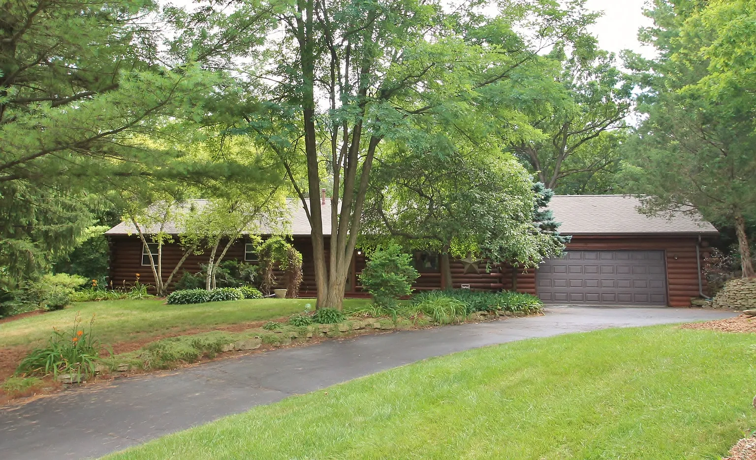 8117 Round Table Ln photo 1