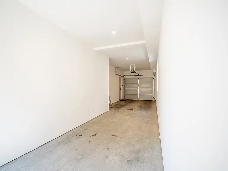 246 1/2 N Dillon St #246-1/2 — Photo 30