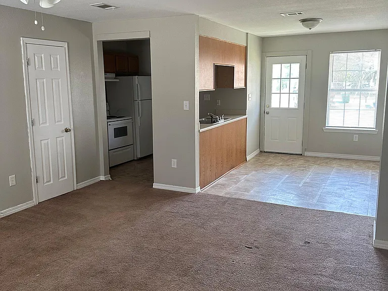 10483 Cal Ln — Photo 6