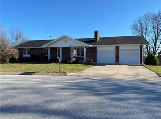 38 Cherokee Trl, Hannibal, MO 63401