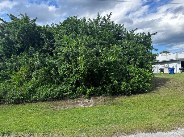 3023 N Tulip Rd, Labelle, FL 33935