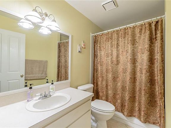 4th image of 1829 Kettler Dr