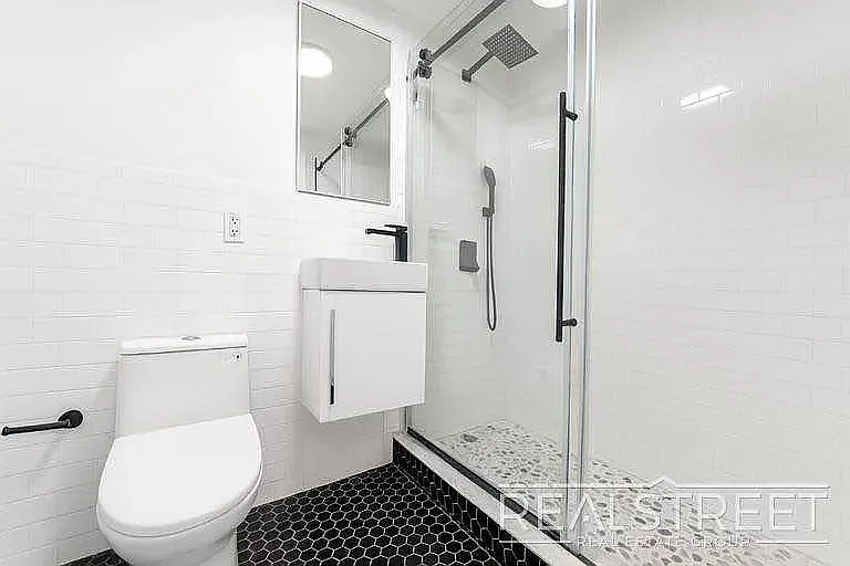 206 Macdougal St #1 — Photo 8