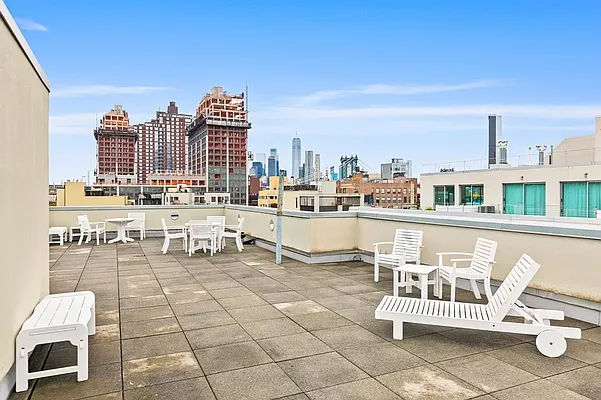 Rented by Keller Williams NYC | media 31