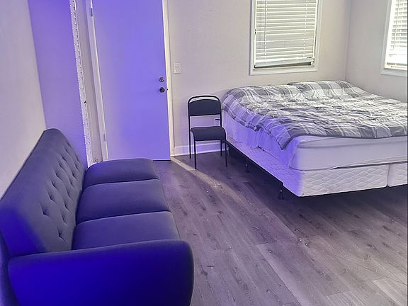4th image of 1751 1st Ave N Suite 201