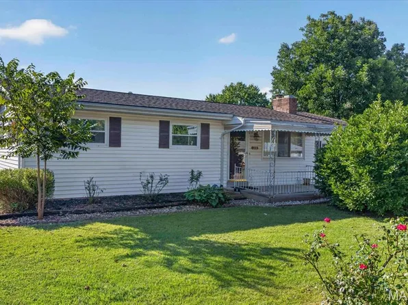 208 Hill Dr, Gray Summit, MO 63039