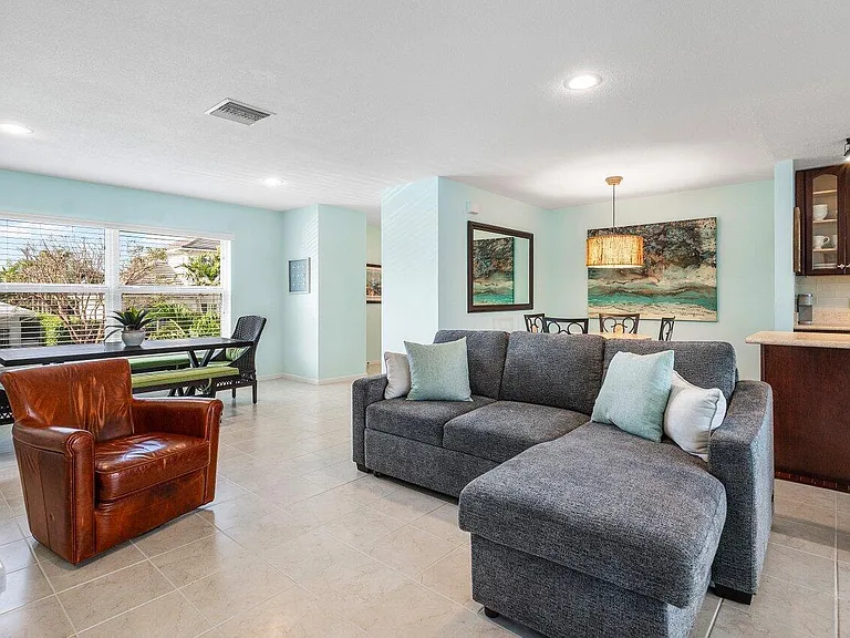 1015 Ingraham Ave #2 — Photo 8