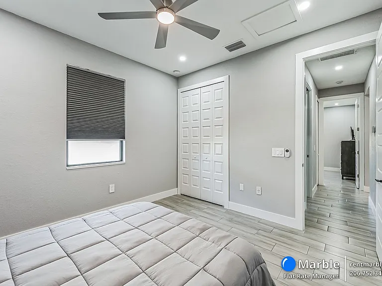 4618 Catalina Ln — Photo 32