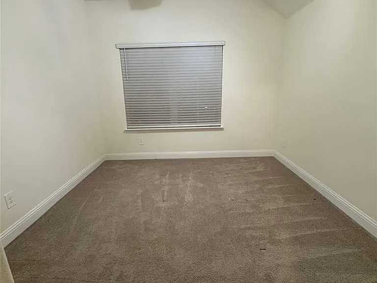 414 Parkford Dr — Photo 11