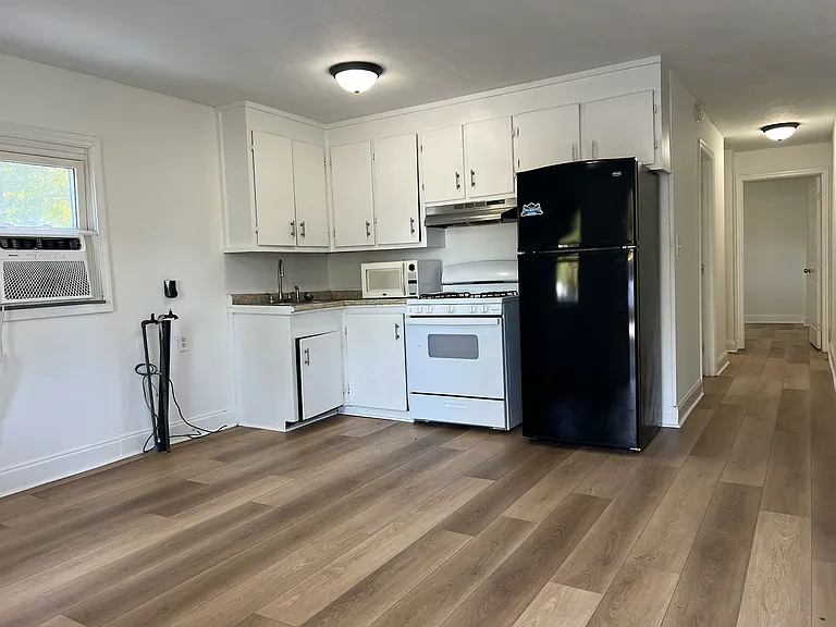 1517 Tinkertown Ave #B — Photo 6