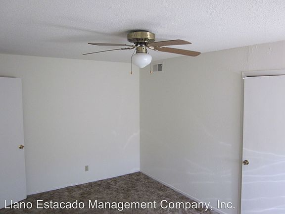 4th image of 2312 14th Ave APT 210