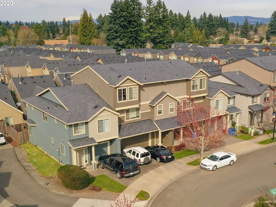 2nd image of 13010 NE 26th St