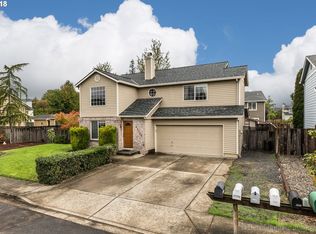 33285 SW Meadowbrook Dr, Scappoose, OR