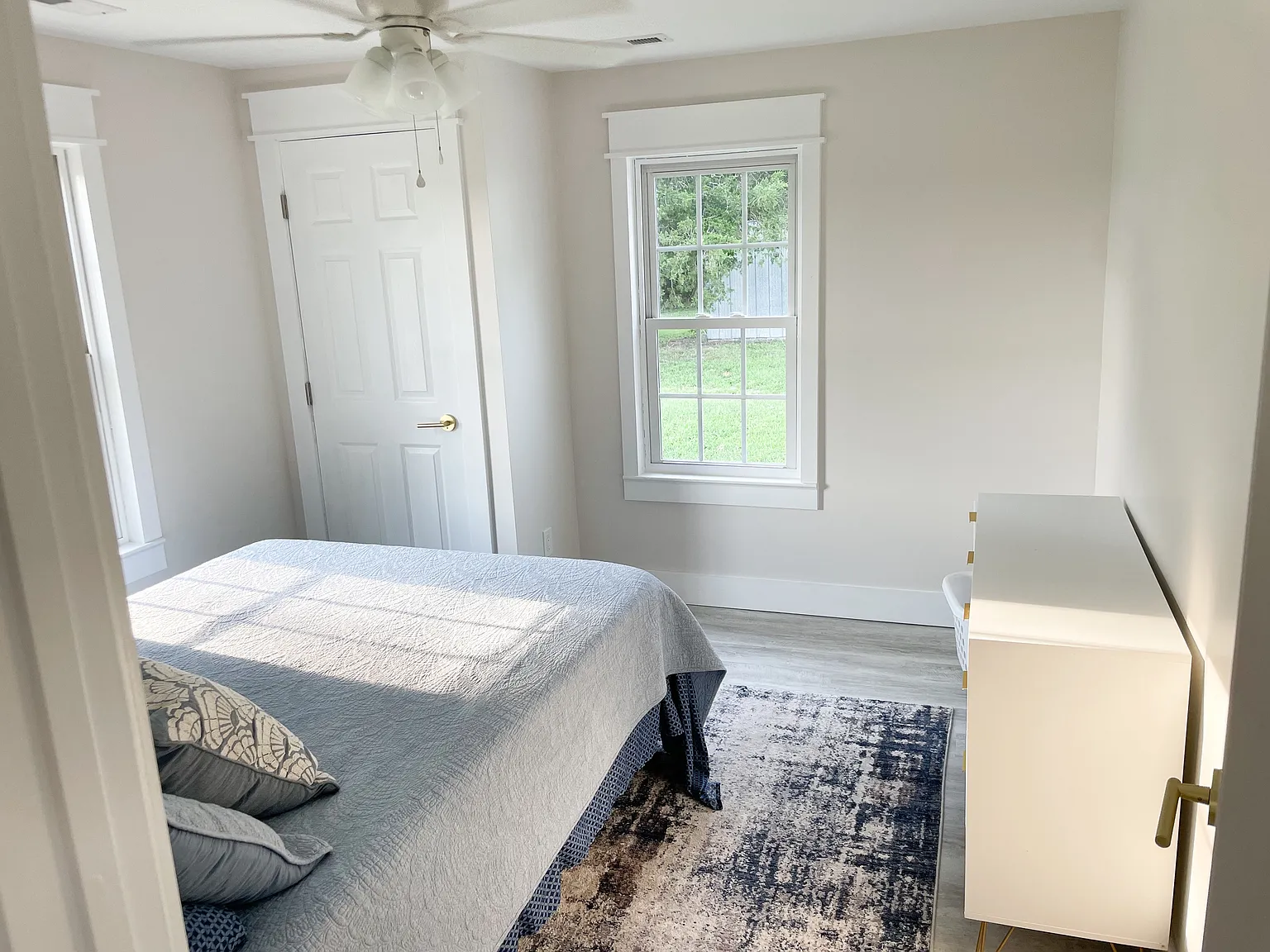 3 bed, $2,000 — Photo 4