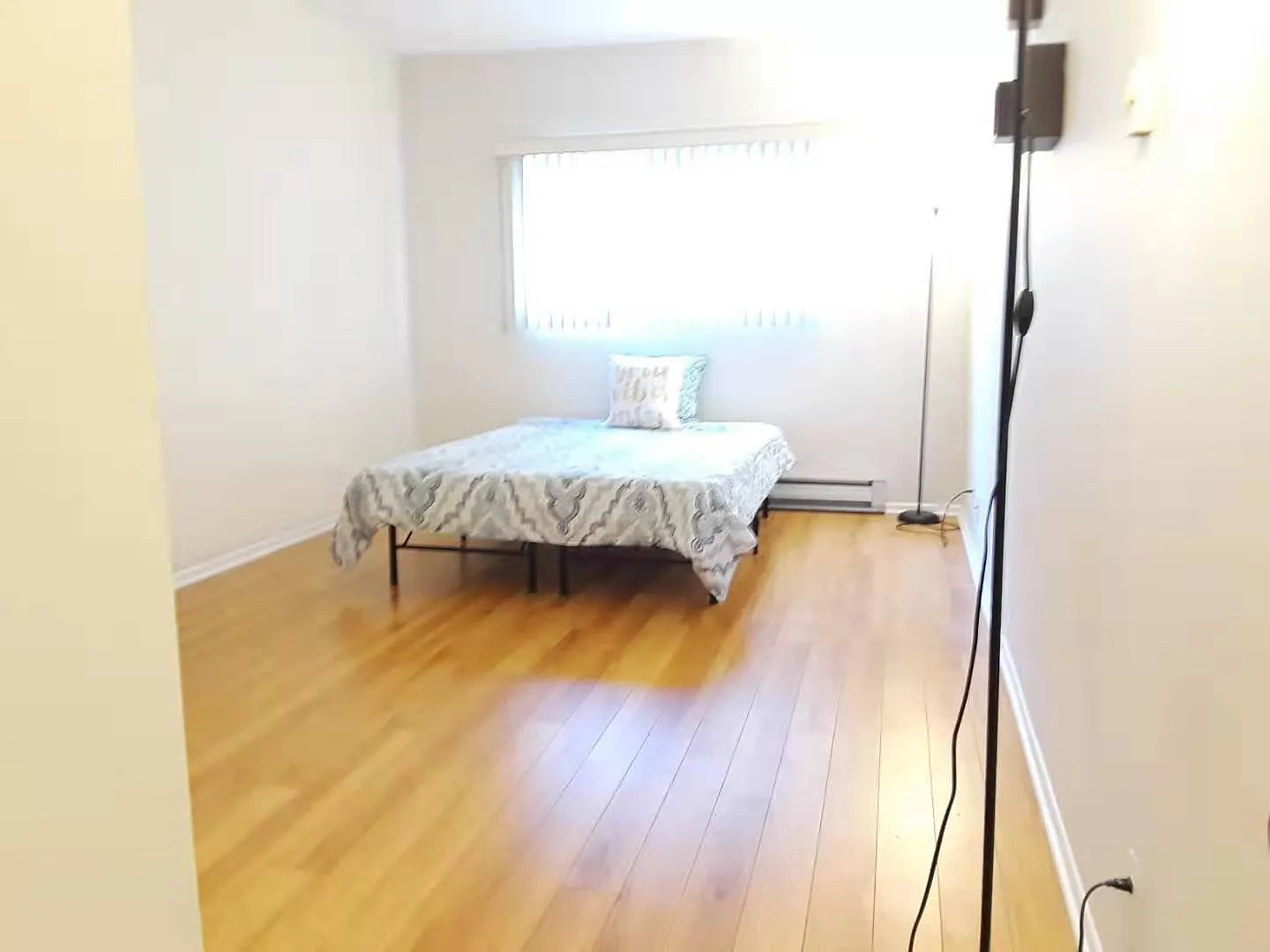 1424 Amherst Ave #QPT - Grand1 — Photo 1