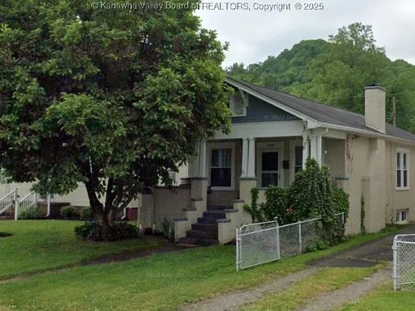 5109 Washington Ave SE, Charleston, WV 25304