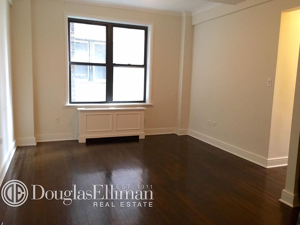 2nd image of 210 W 70th St APT 605