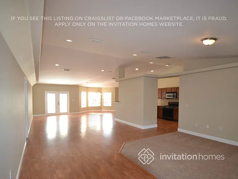 2681 Shady Ave — Photo 2
