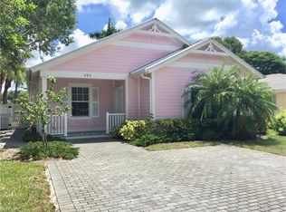 860 98th Ave N, Naples, FL 34108