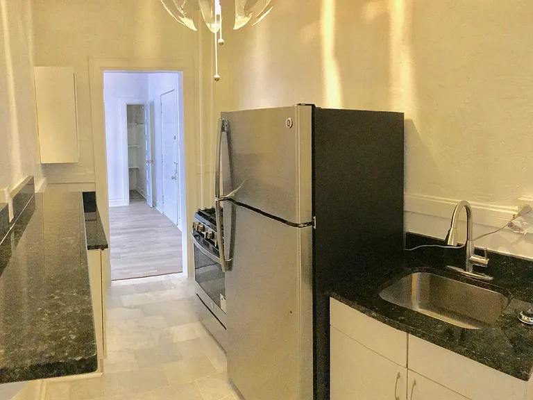 1311 N Downing St #4 — Photo 1