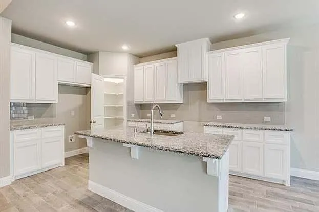 3729 Bennett Trl — Photo 2