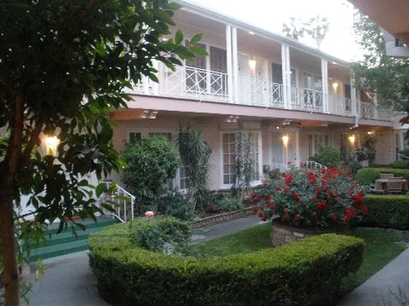 Charleston Apartments, 1749 N Sycamore Ave #E7a0dc743, Los Angeles, CA 90028