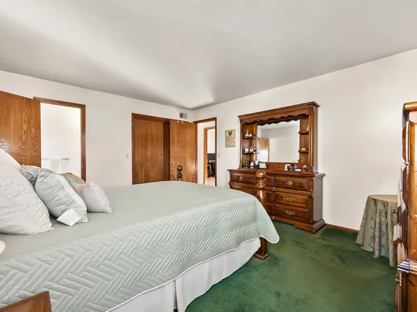 211 Woehrle Avenue image 18 of 37